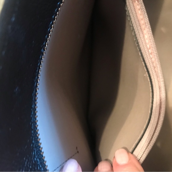 KATE SPADE NWOT SAFFIANO LEATHER LEATHER LINED BAG - Picture 14 of 17